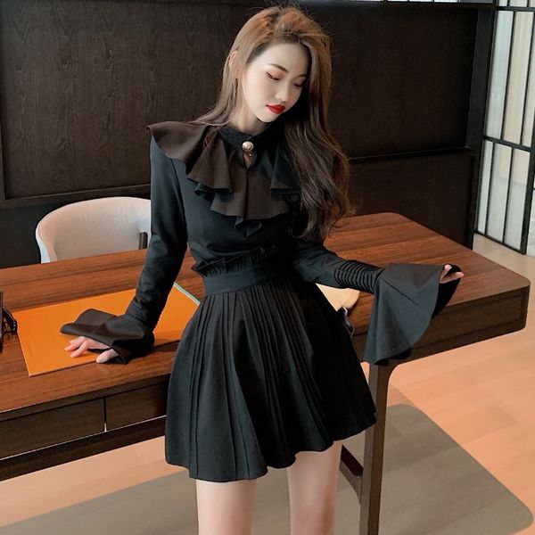 

autumn 2020 new temperament trumpet sleeve + high waist pleated skirt 2-piece fashion suit for women