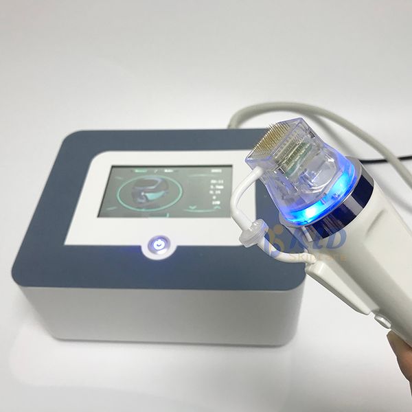 Mini macchina per microaghi RF frazionaria Microneedling Radiofrequenza Lifting facciale Microaghi Rimozione smagliature Cicatrice dell'acne Terapia con microaghi