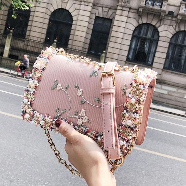

etaill вышитого цветочных кружев закрылков мешочки заклепка цепь сумка плеча высокого качество кожа pu crossbody женщина посланник