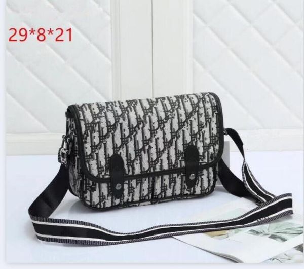 

2021 new saddle cross body bag twin set satchel fashion shoulder bag handbag for men mini package shoulder bag lady cross body england style