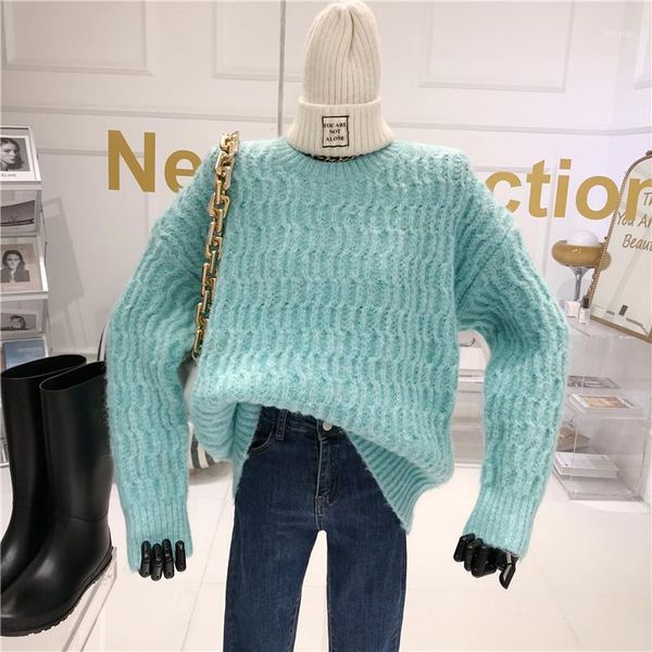 

loose lazy wearing twist round neck sweater women winter niche design new loose korean version of sen pullover sweater1, White;black