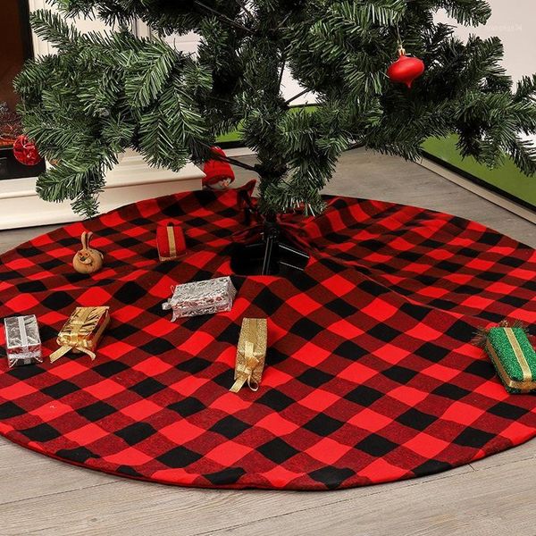 

fashion fabric christmas non-woven tree skirt large sized red and black lattice design xmas tree apron holiday decorations1