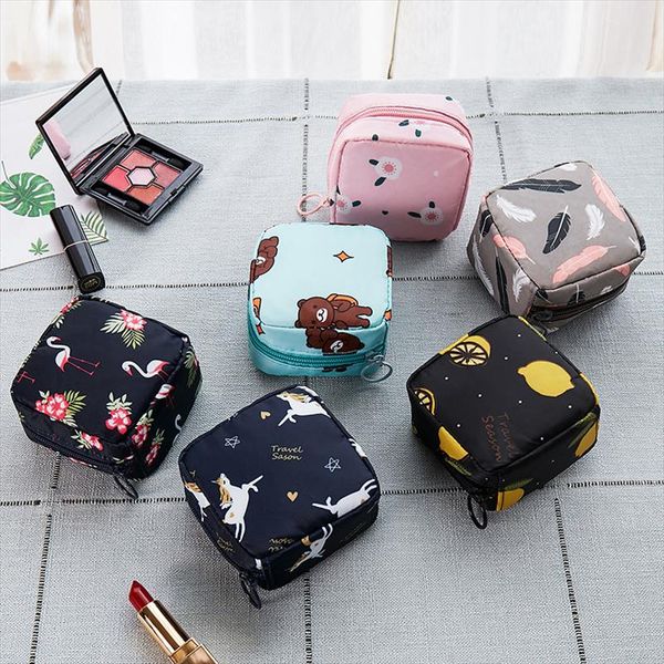 

1 pc mini women cosmetic bag 3d print girl lipstick make up bag travel makeup pouch lipstick organizer case trousse
