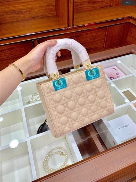 

famous designer princess lady fashion vintage clutch handbags badge shoulder strap five squares sheep skin diamond lattice plain pink bags