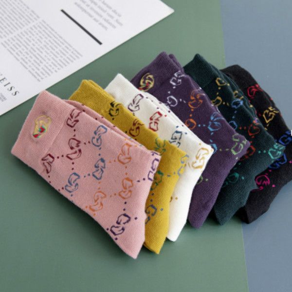 

новые женские носки женщин double g письмо носки женских колготок свободный размер женщины повседневная вышивка чулки оптом цвета смешивания, Black;white