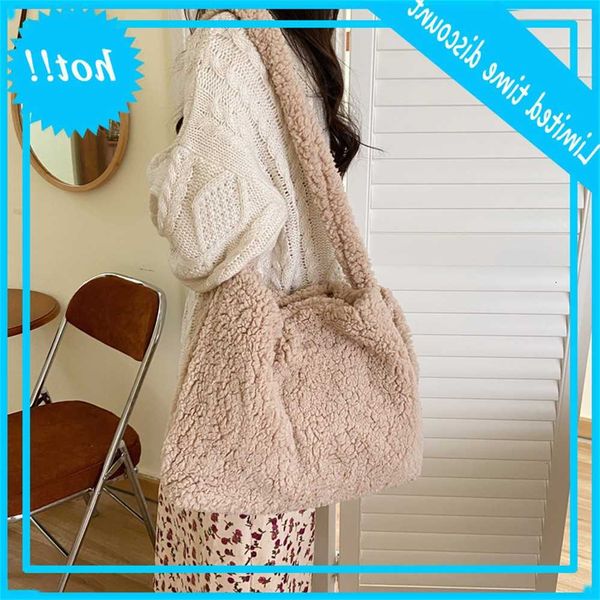 

010291 big ring buckle plush autumn and winter 2020 crossbar tramp student shoulder bag