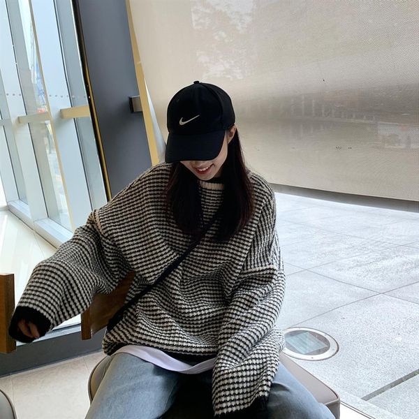 

2021 new striped shirt lazy round neck in autumn and winter bwtw, White;black