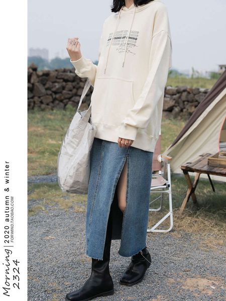 

white hooded sweater gentle wind autumn winter 2020 new short simple foreign style thin temperament salt top, Black