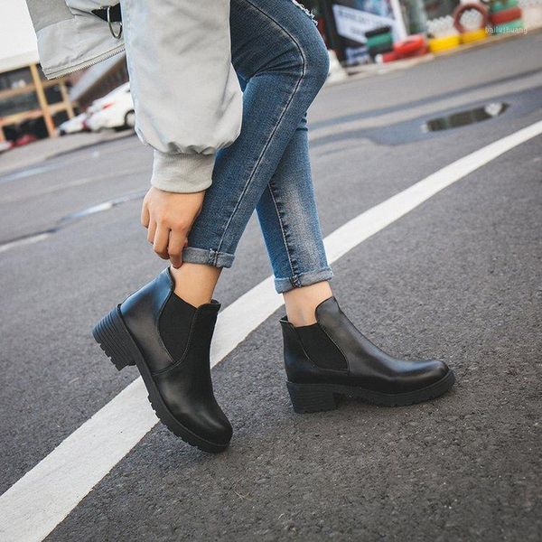

2021 new short boots low heel boots women's new fashion all-match leather shoes round toe women's1, Black
