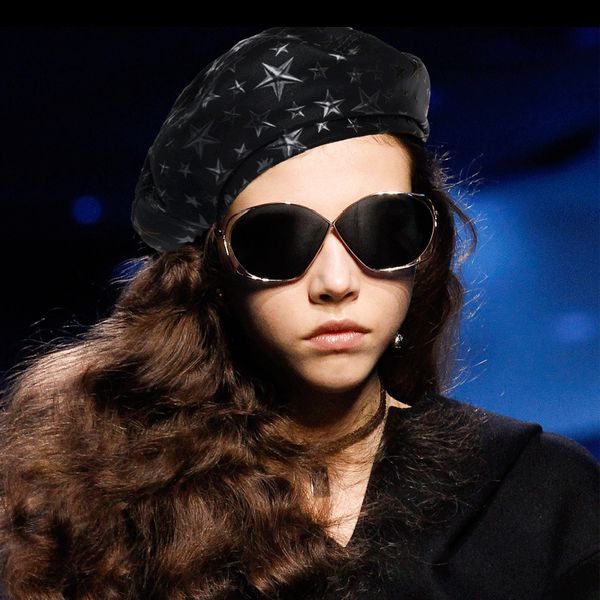 

wholesale new winter fashion genuine leather sheepskin cap painter beret all-match female star real leather hat for women 201026, Blue;gray