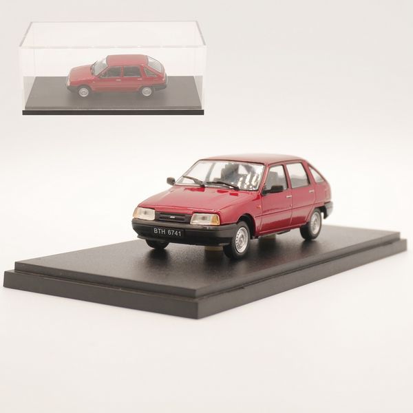 

ist 1:43 iz 2126 diecast model car