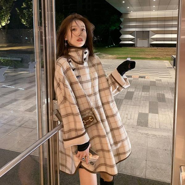 

women's wool & blends design of fund 2021 autumn winters are plaid horn cloth coat female han edition long cape lapels, Black