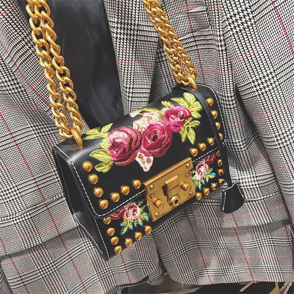 

2020 luxury fashion embroidery rivet chain shoulder messenger bags women purse and handbags black and white bolsa feminina