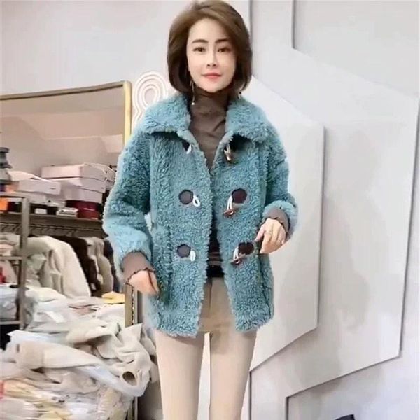 

2021 new women winter real wool coat soft natural fur jacket female fashion sheep shearing horn button all-match overcoat z72, Black