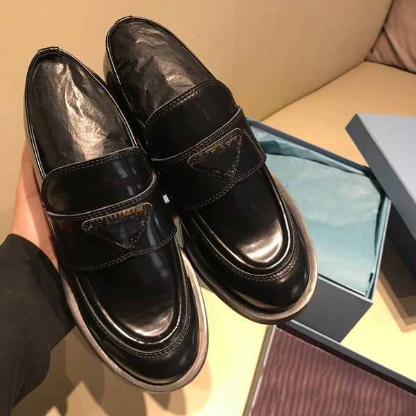 

new designer shoes black platform casual shoes for women brand fashion leisure dress shoes low heel round toe slip-on loafers 36-40