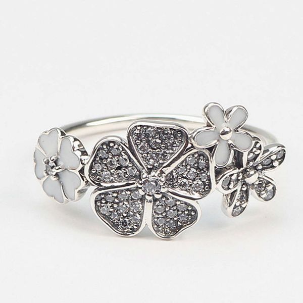 

Luxurys Designers Fashion Yjz126 Sterling Silver S925 flower inlaid zirconia Diamond Black bouquet enamel ring Daisy wedding ring