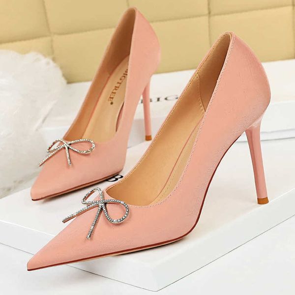 

classic luxury designer shoes 2022 bow woman pumps women high heels sweet stiletto 2022 autumn new 9.5 cm ladies paris wholesale, Black