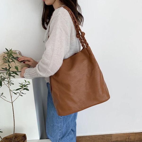 

2020 winter new women bucket bags korean style middle ladies shoulder bag pu leather female handbags knit woven strap whole sale