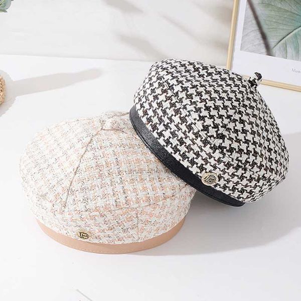 

berets 2021 small fragrance bud hat women retro net red octagonal japanese autumn and winter plaid beret, Blue;gray