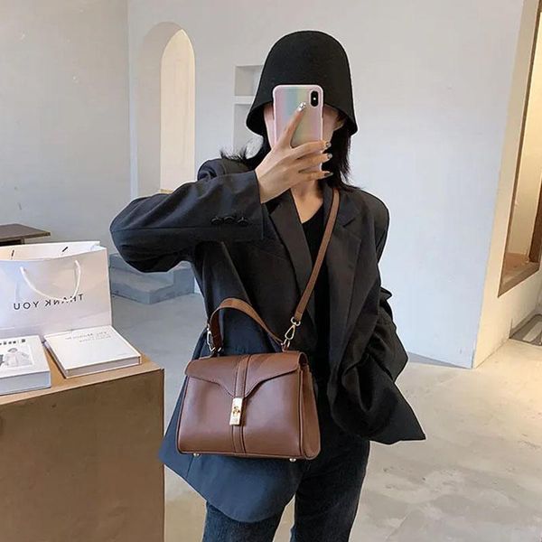 

vintage fashion female tote bag 2020 new pu leather women's designer handbag high capacity shoulder messenger bag