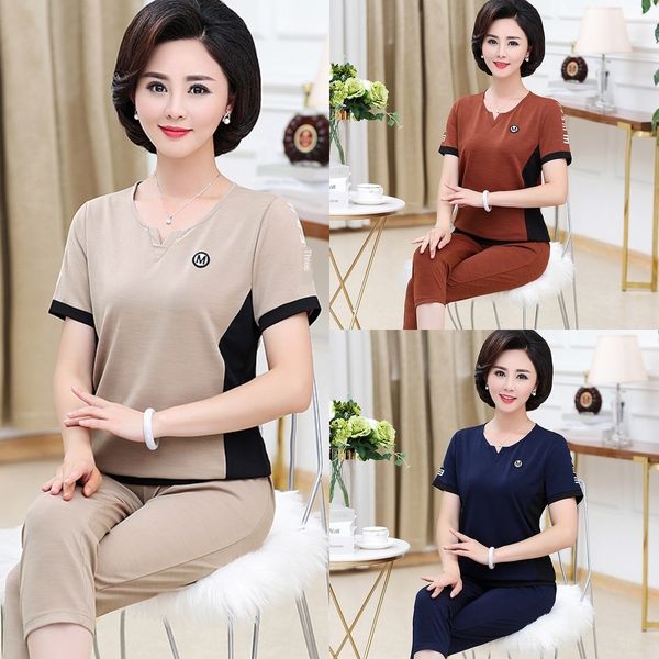 

fhgnb mom's summer suit fashionable large size matching sleeve casual short v-neck t-shirt middle-aged women's two-piece color spo, Gray