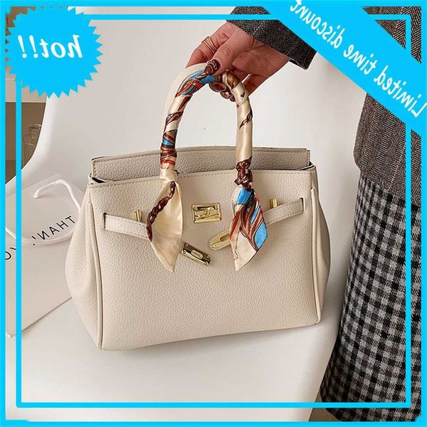 

women's large capacity autumn and winter 2020 new fashion texture portable one shoulder messenger tote bag