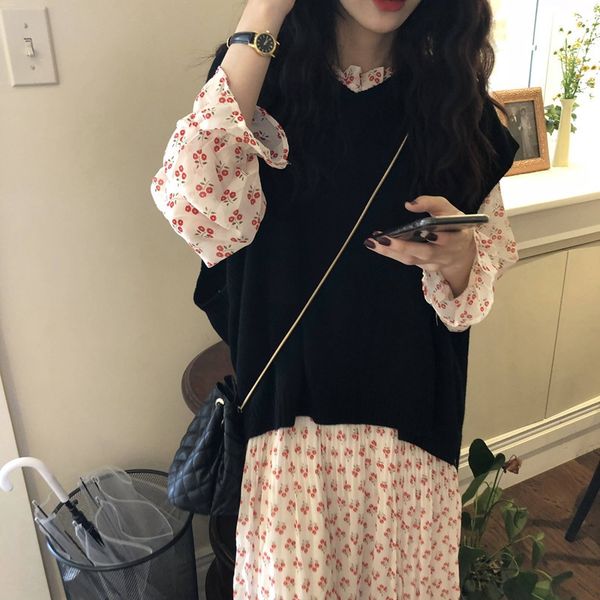 

autumn 2020 new women's sweet knitted vest with 2-piece knee length with bottom vest short skirt skirt zcywe, Gray