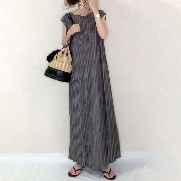 

2021 new dark grey pleated women dress summer korean janpan daily work long maxi dresses roobe femme vestiods csmu, Black;gray