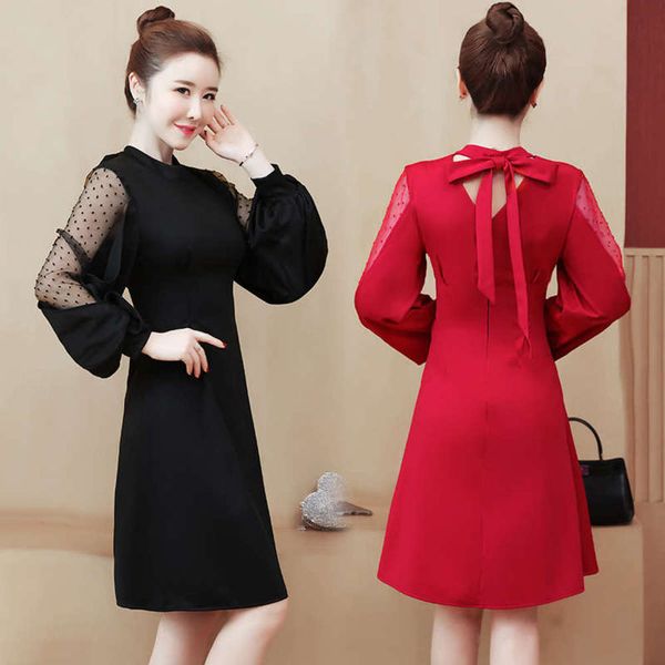 

autumn 2020 large temperament slim women's fitting lace stitching mid length dress with age reduced by 200kg, Black;gray