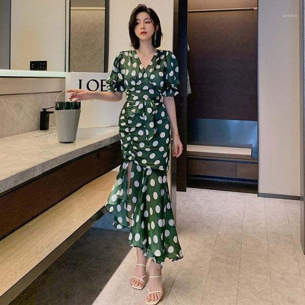 

2 pieces set 2020 summer party suits for women dot short puff sleeve and ruffles skirt vacation suits two pieces set1, White