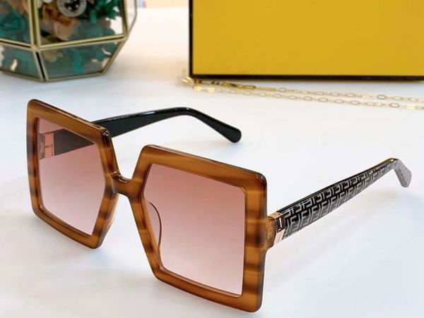 

2021 new classic women's sunglasses designer women's sunglasses square frame fashion trend anti-uv lenses, White;black