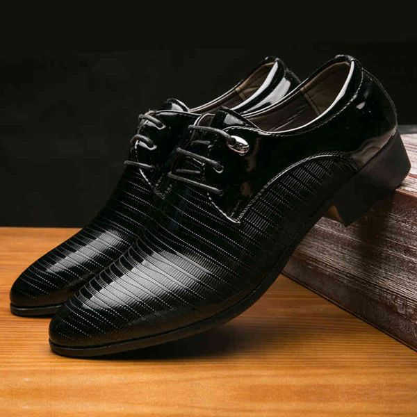 

mens patent leather formal shoes office men wedding carved upper 48 classic italian brand zapatos hombre vestir erkek ayakkabi, Black