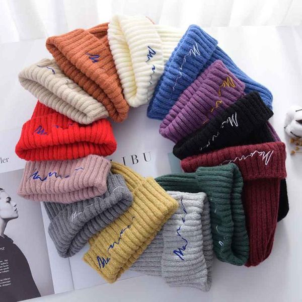 

winter hat men women knitted hat warm soft trendy kpop style wool beanie elegant all-match with letter embroidery1
