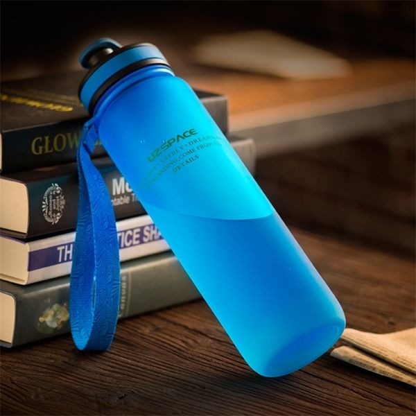 Bottiglia d'acqua limitata 650 ml 1000 m Agitatore di plastica portatile a prova di perdite da bere diretto Travel Climb Sport My Bottle Tritan BPA Free 201204