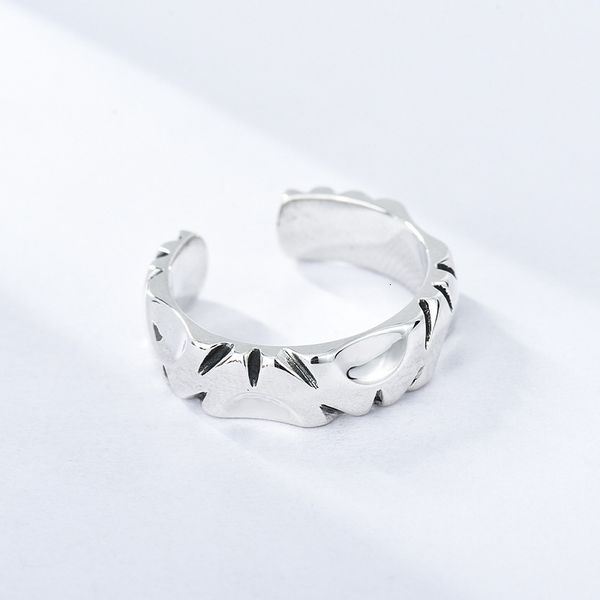 

s925 silver concave convex wavy texture ring for women