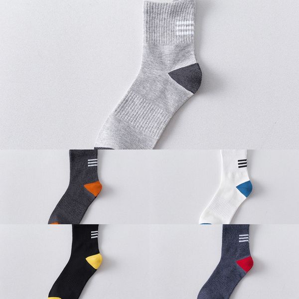 

m0016 contrast color 2020 autumn winter new breathable and deodorant contrast socks qiu dong wa striped combed cotton medium tube sports soc, Black