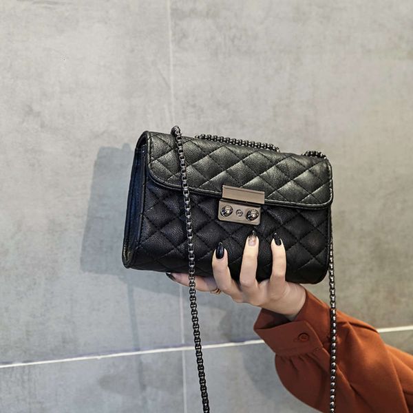 

luxurys designers autumn new korean fashion lingge chain leisure women's bag one shoulder handbag