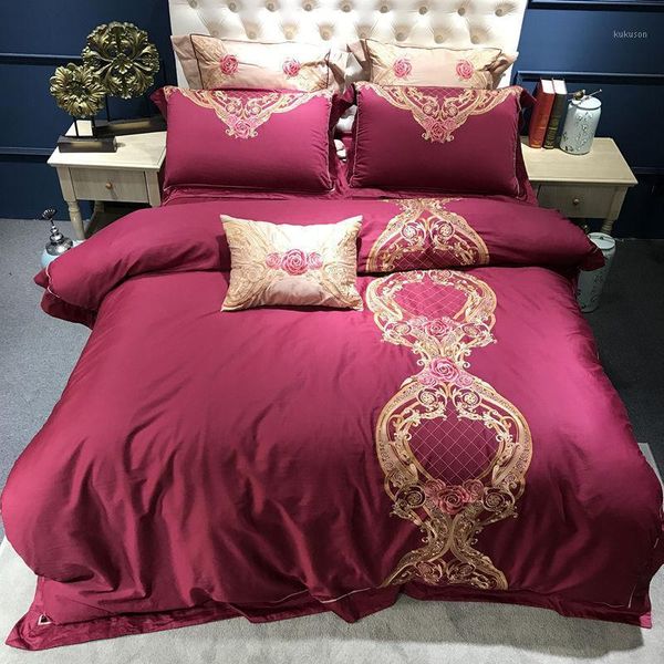 

2020 elegant embroidery luxury wedding bedding set egypt cotton king  size 4/7pcs red bed set duvet cover bedsheet1
