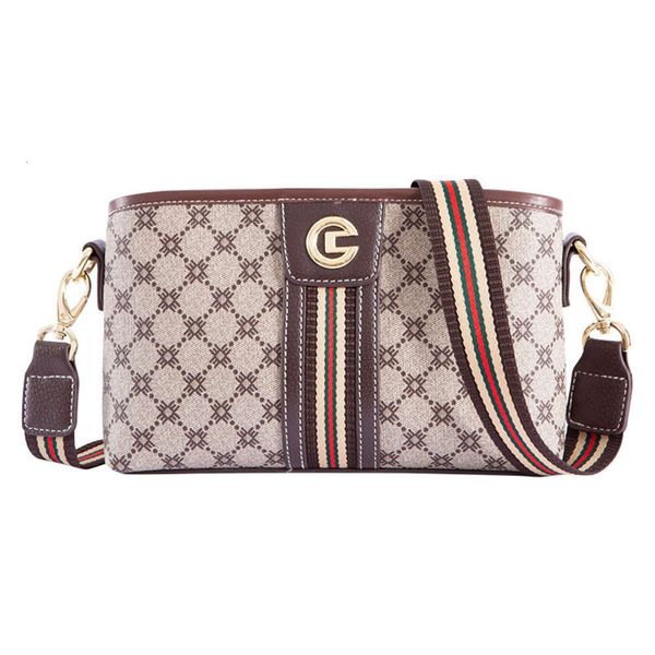 

luxurys designers 2021 new french niche broadband women's messenger bag