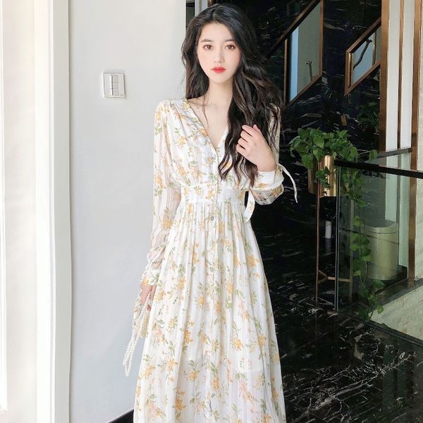 

2020 spring new temperament v-neck sleeve chiffon skirt looks thin medium and long slit flower women's dress