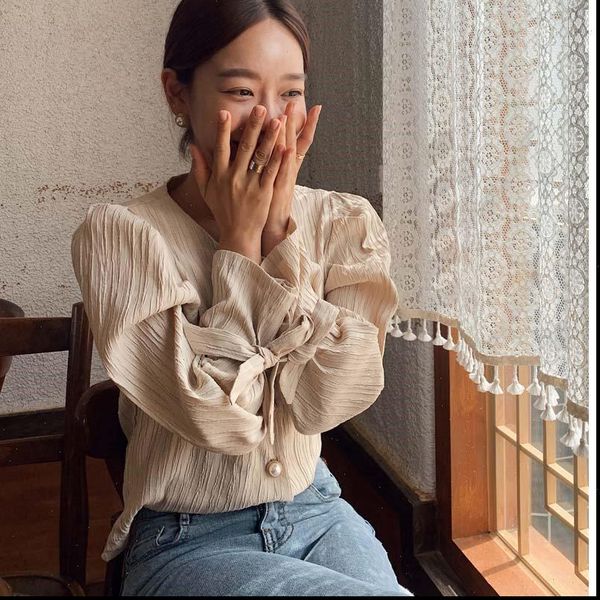 

korean 2021 retro elegance casual sweet solid pearls chic fresh loose vintage all match women shirts, White