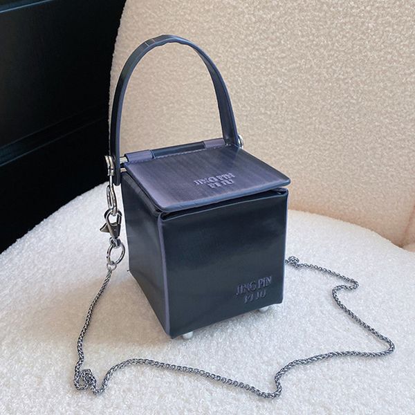 

mini women's 2022 autumn and winter new texture chain fashion hand carrying messenger small square bag