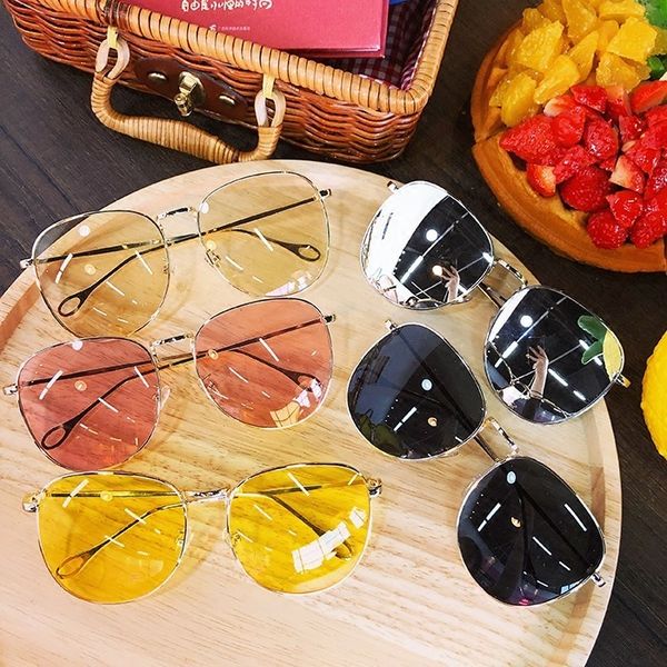 

summer new simple big frame korean fashion transparent face small men and women sunscreen sunglasses, White;black