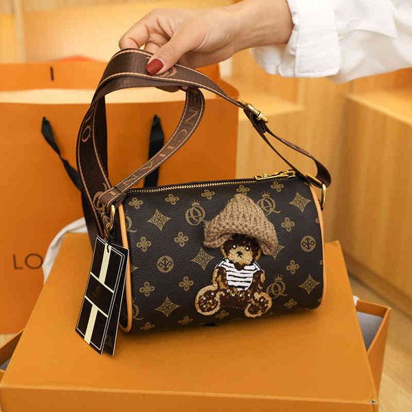 

2022 factory outlet fashion lovely fresh and sweet one shoulder messenger personality foreign style women's bag cueh