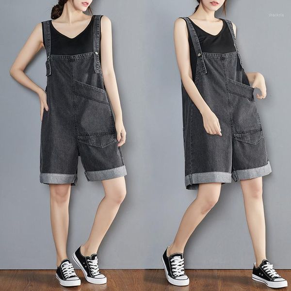 

#15431, Black;white