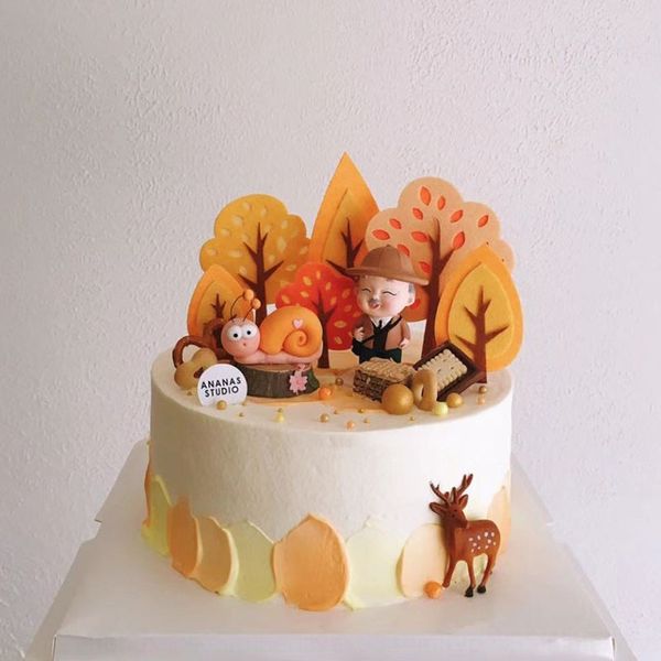 

wbcqt baking cake travel decoration master grandma birthday decoration late series yellow doll cake dessert autumn doll dessert table dress
