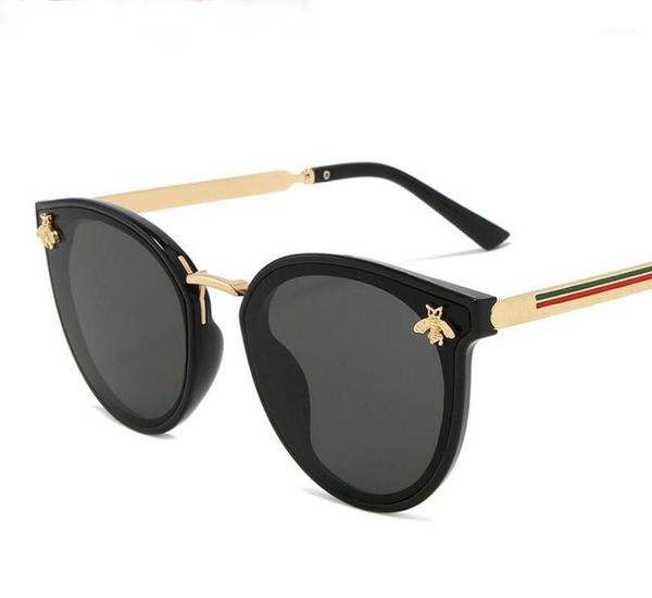 

2020 new sunglasses explosion style bee red green eye protection uv protection sunglasses for men and women1, White;black