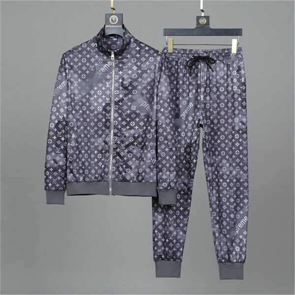 

2021suit_ bodyguard_ t-shirt_ pants_ shoes_ leather bag_ accessories_ belt_ watch_glasses_hat_shoes_need a variety of products can conta-25, Gray