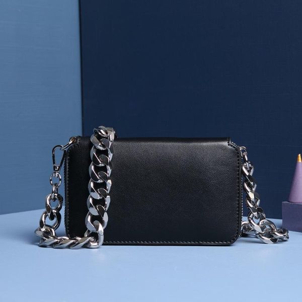 

one shoulder women's bag 2021 leather fashion tide chain straddle bag purses