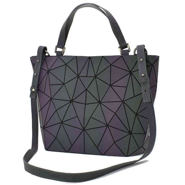 

2021 new geometric rhombic bucket bag luminous single shoulder bag female wild magic diagonal handbag